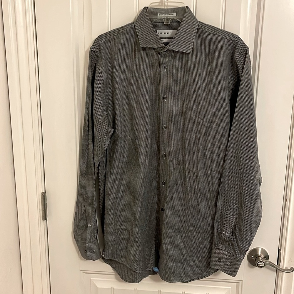 Calibrate Mens button down Dress Shirt 16 34-35. Black, gray,& white houndstooth